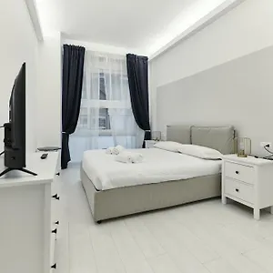  Apartment Duomo View - 2 Min From Duomo Amazing Location Italy